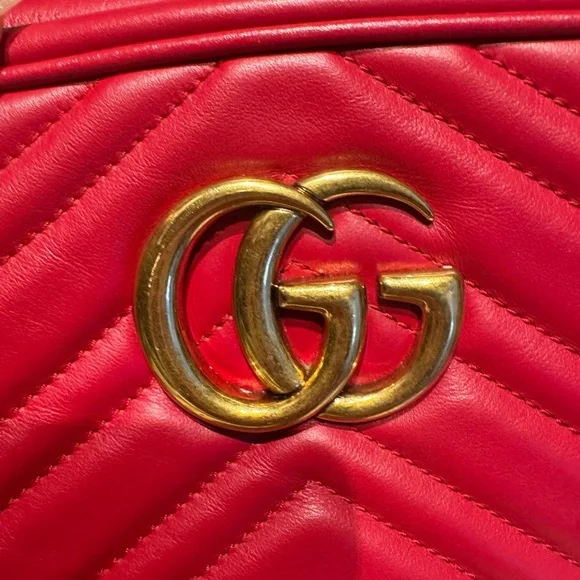 GUCCI Red Matelasse Leather Small GG Marmont Shoulder Bag - Picture 4 of 8